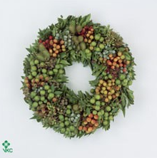 Wreath with fruit mix