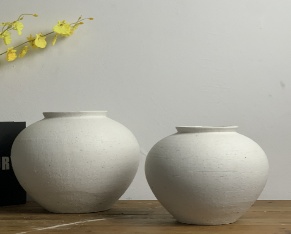 Ceramic vase Sphere