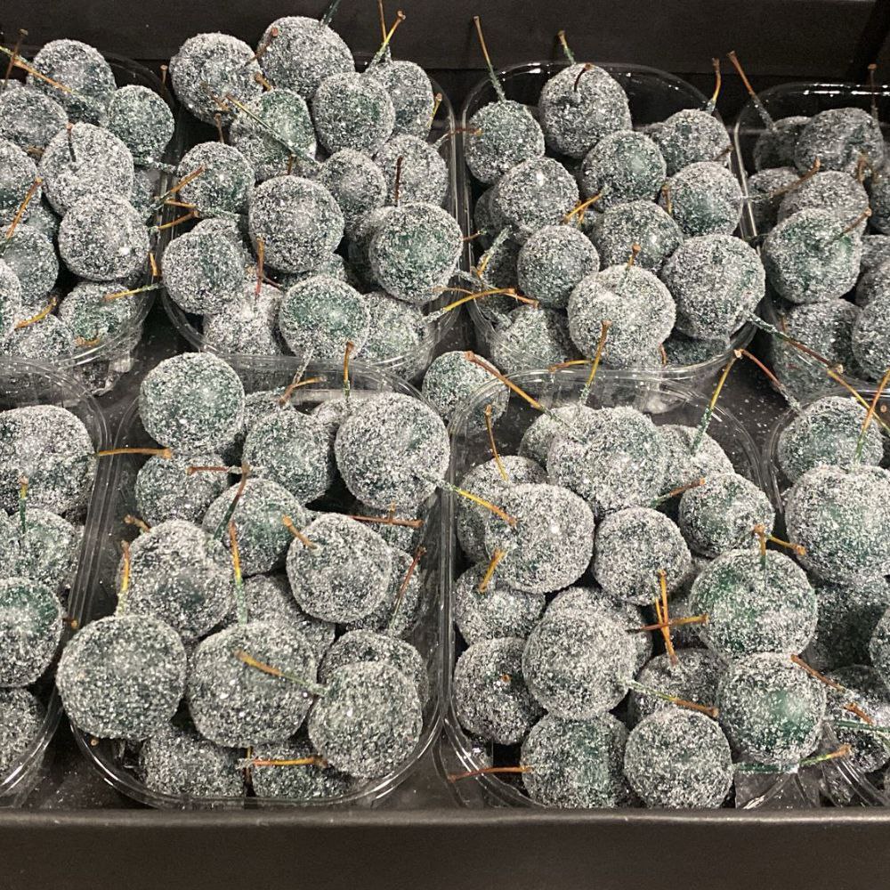 Декор малус в воске сосново-зеленые с блестками в Новосибирске